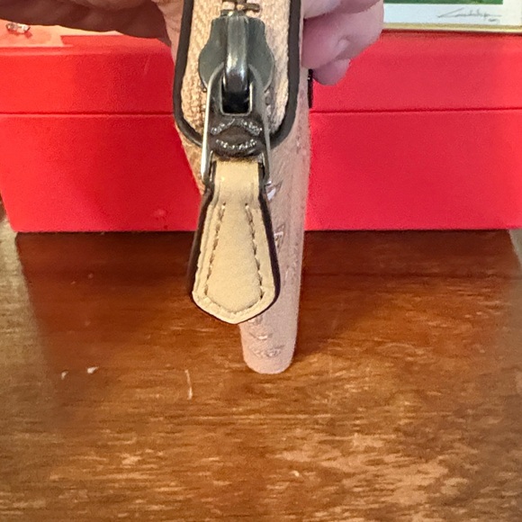 Coach 31588 Beachwood Western Heart Pattern Wallet - Picture 3 of 7